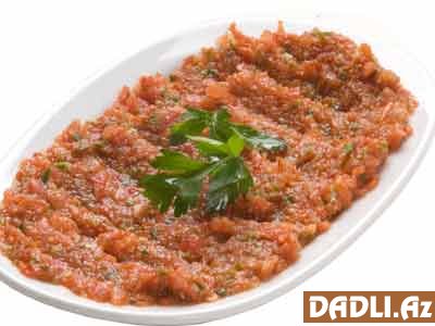 Kabab salatı (əzmə salat) resepti