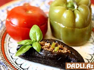 Badımcan, bibər və pomidor dolması resepti