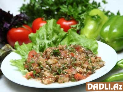 Manqal salatı resepti