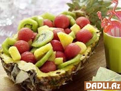 Ananaslı meyvə salatı resepti