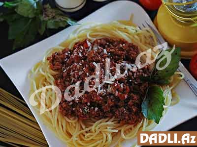 Çedder pendiri ilə bolonyeze spagettisi resepti