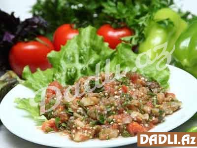 Bişmiş tərəvəzli və badımcanlı salat resepti