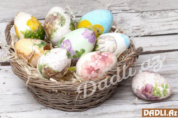 Novruz bayramı üçün rəngarəng yumurtalar