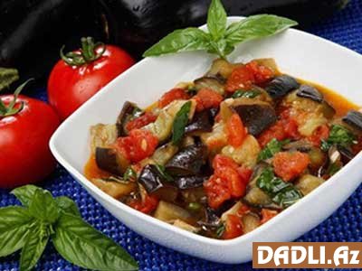 Zeytunyağlı və pomidorlu badımcan resepti