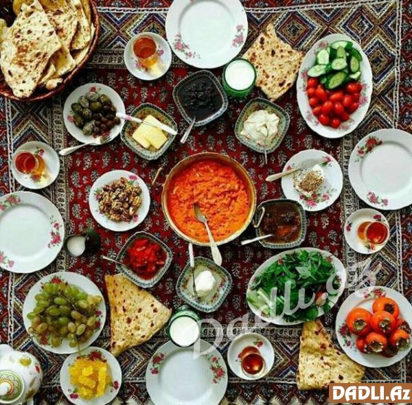 İran səhər yeməyi süfrəsi